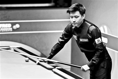 今日趣图：皇马侥幸逃过一劫！圆神这状态，萨拉赫金球危险了😨.